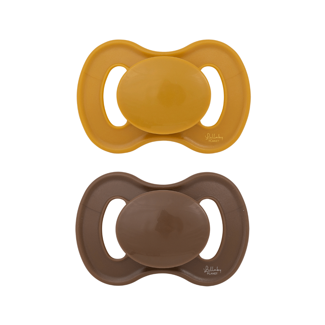 Lullaby Planet Lullaby Planet Dental Silicone Soothers Size 2 Honey Mustard & Hazelnut Brown 2 pcs. Comforter & teether