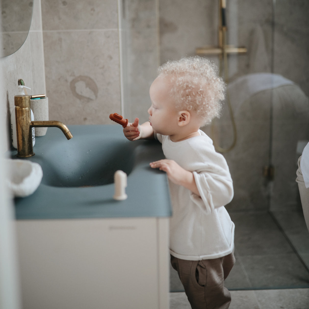 Mushie Mushie - Finger Baby Toothbrushes (Grey) Toothbrush