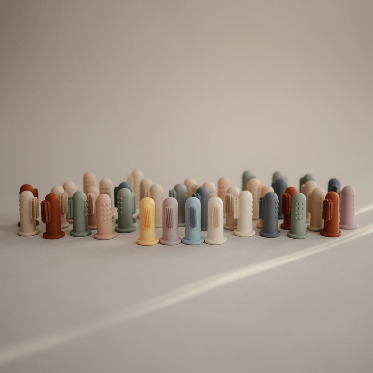 Mushie Mushie - Finger Baby Toothbrushes Blush (Clay) Toothbrush