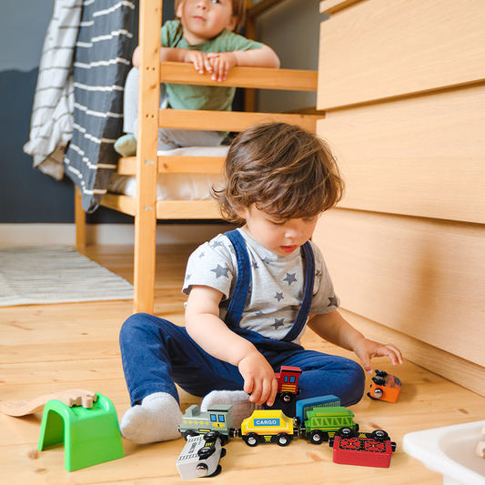 Leo & Friends Leo & Friends - Little Train set 9pcs Wooden Toy