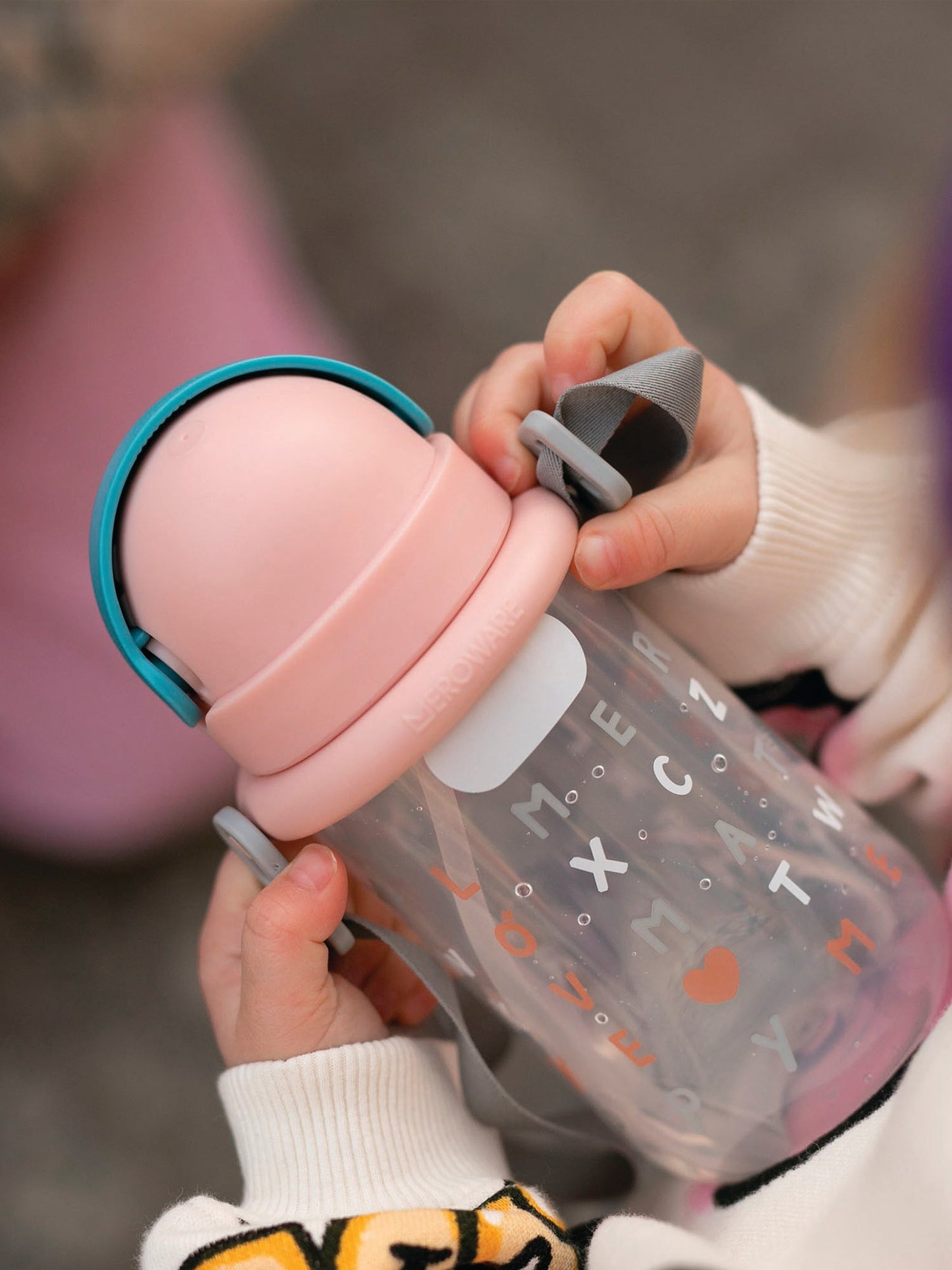 Matt Kid Straw Bottle - Arctic & Blush + Puzzle